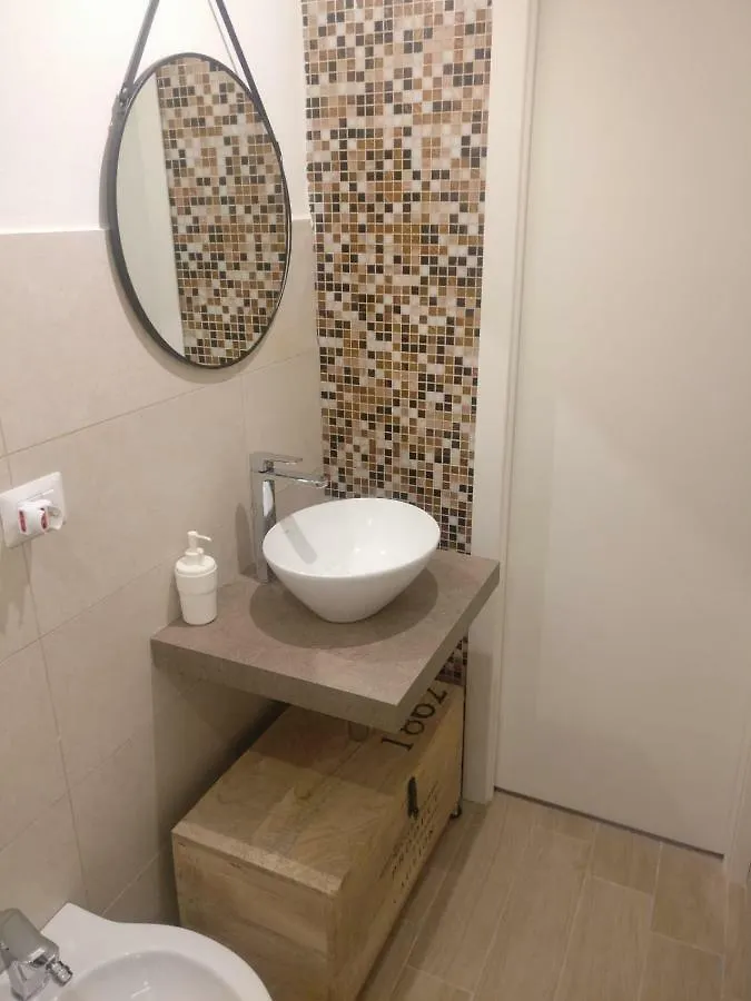 4 Via Valona - Executive Luxury Apartment Bari